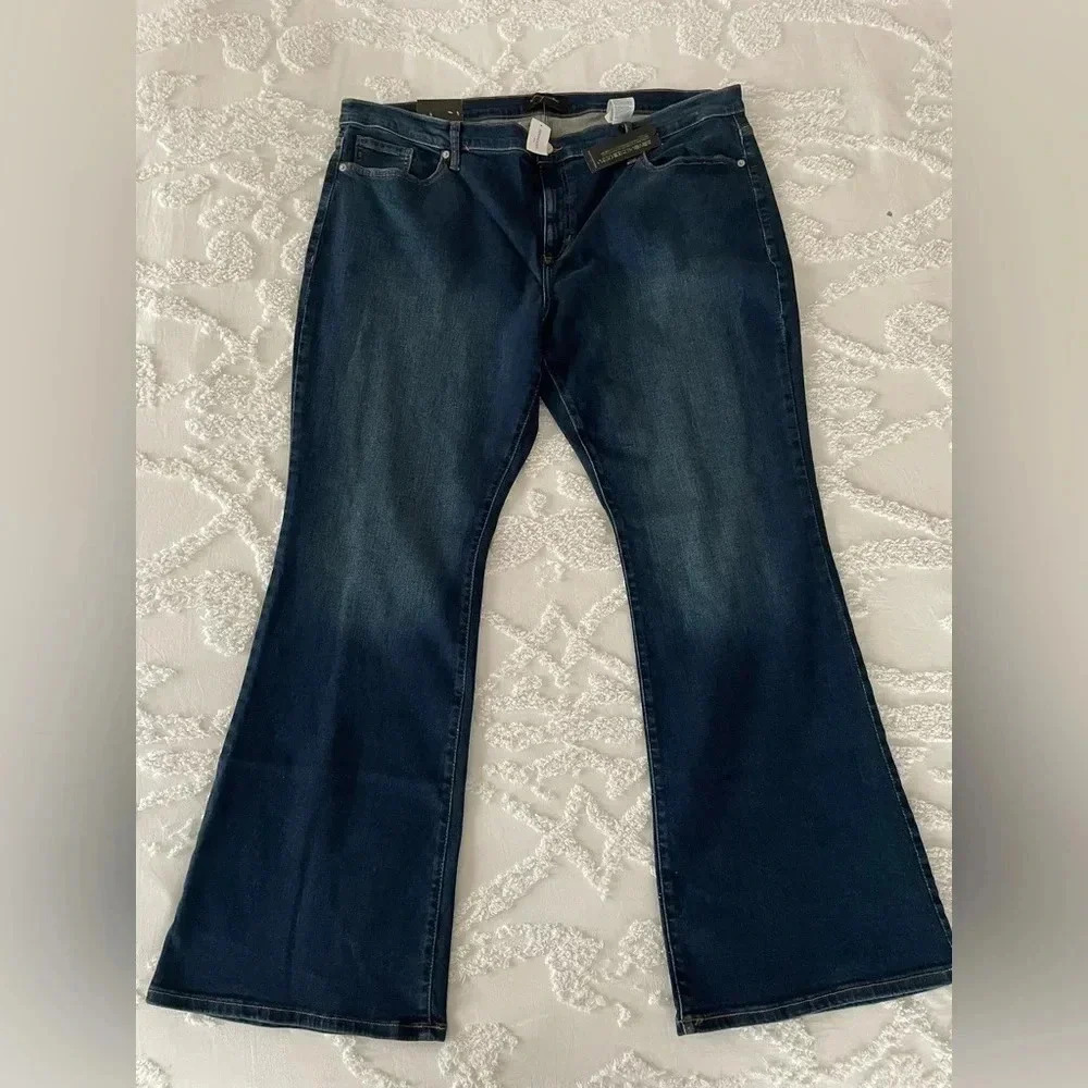 Banana Republic Vintage Stretch Low-Rise Bootcut Jean